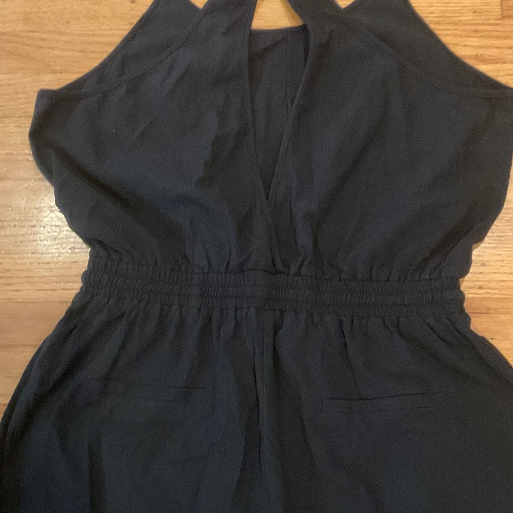 Cupshe Sleek Black Jumpsuit, XL - Picture 13 of 15